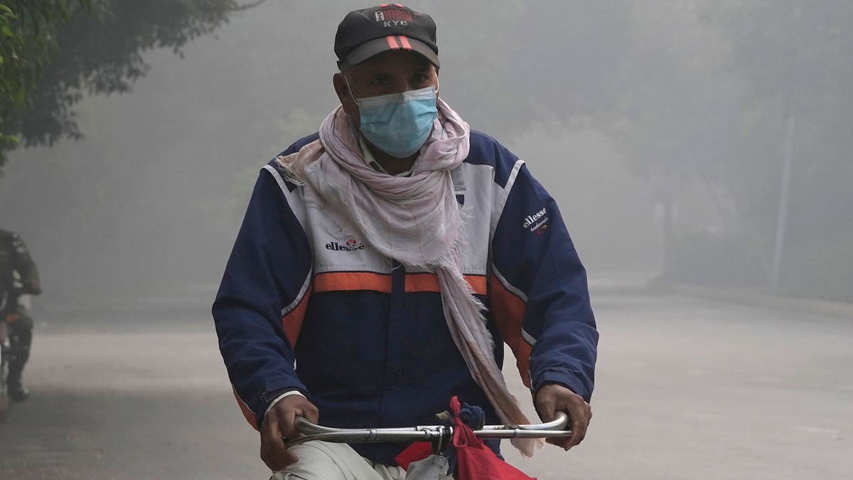 Pakistan heavy smog